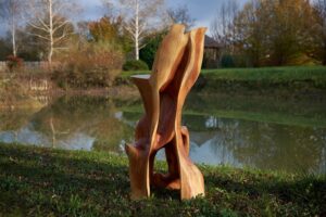 Makha, Flowing High-Back Bar Chair – Carved Sculpture in Natural Hardwood, gallery view 2