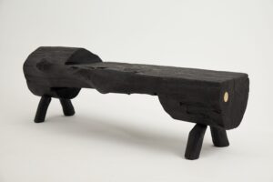Jownik, Charred Wood Log Bench – Primitive Elegance in Burnt Timber, main view