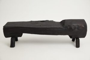 Jownik, Charred Wood Log Bench – Primitive Elegance in Burnt Timber, gallery view 13
