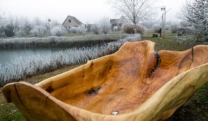Bathtub, gallery view 19
